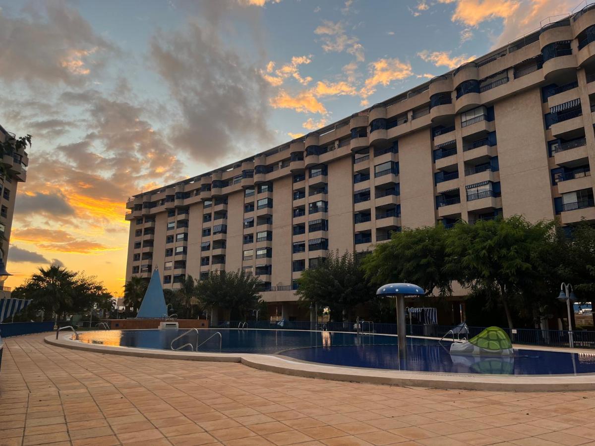 Atico Frente Al Mar, Pataconablue, Complejo Vacacional Apartment Valencia Exterior photo